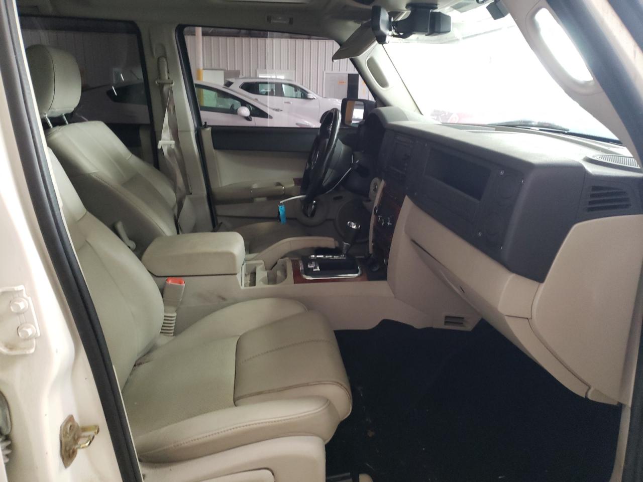 Photo 5 from auction – 2007 JEEP COMMANDER with VIN 1J8HG58277C608987