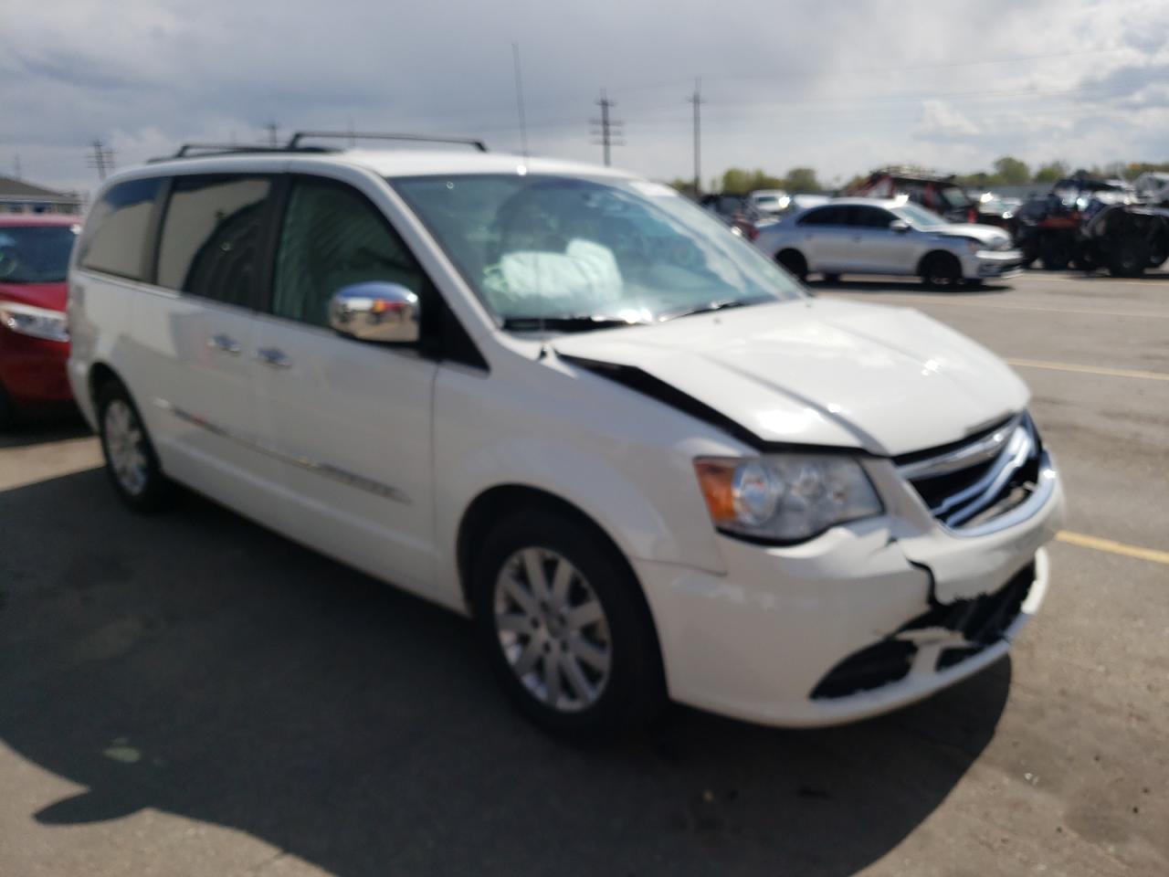 CHRYSLER TOWN & COU 2012 with VIN 2C4RC1CGXCR199758 - Photo from auction