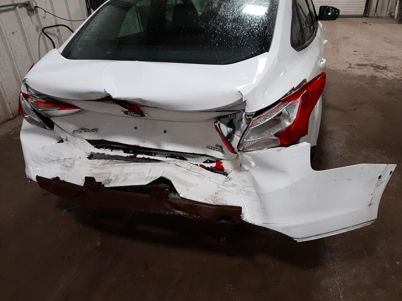 Photo 9 from auction – 2014 FORD FOCUS SE with VIN 1FADP3F2XEL170921