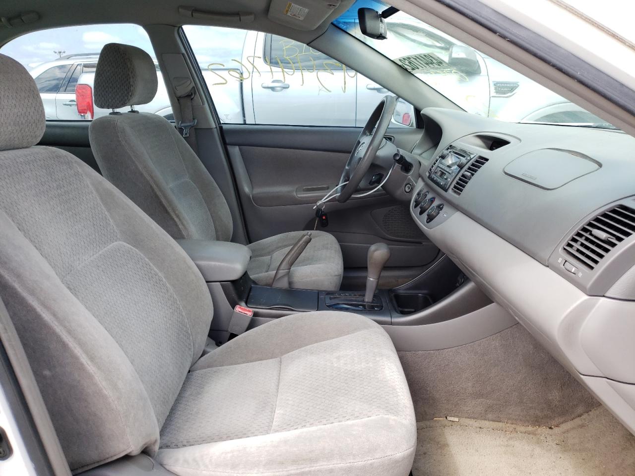 Photo 5 from auction – 2002 TOYOTA CAMRY LE with VIN 4T1BF32K42U023246