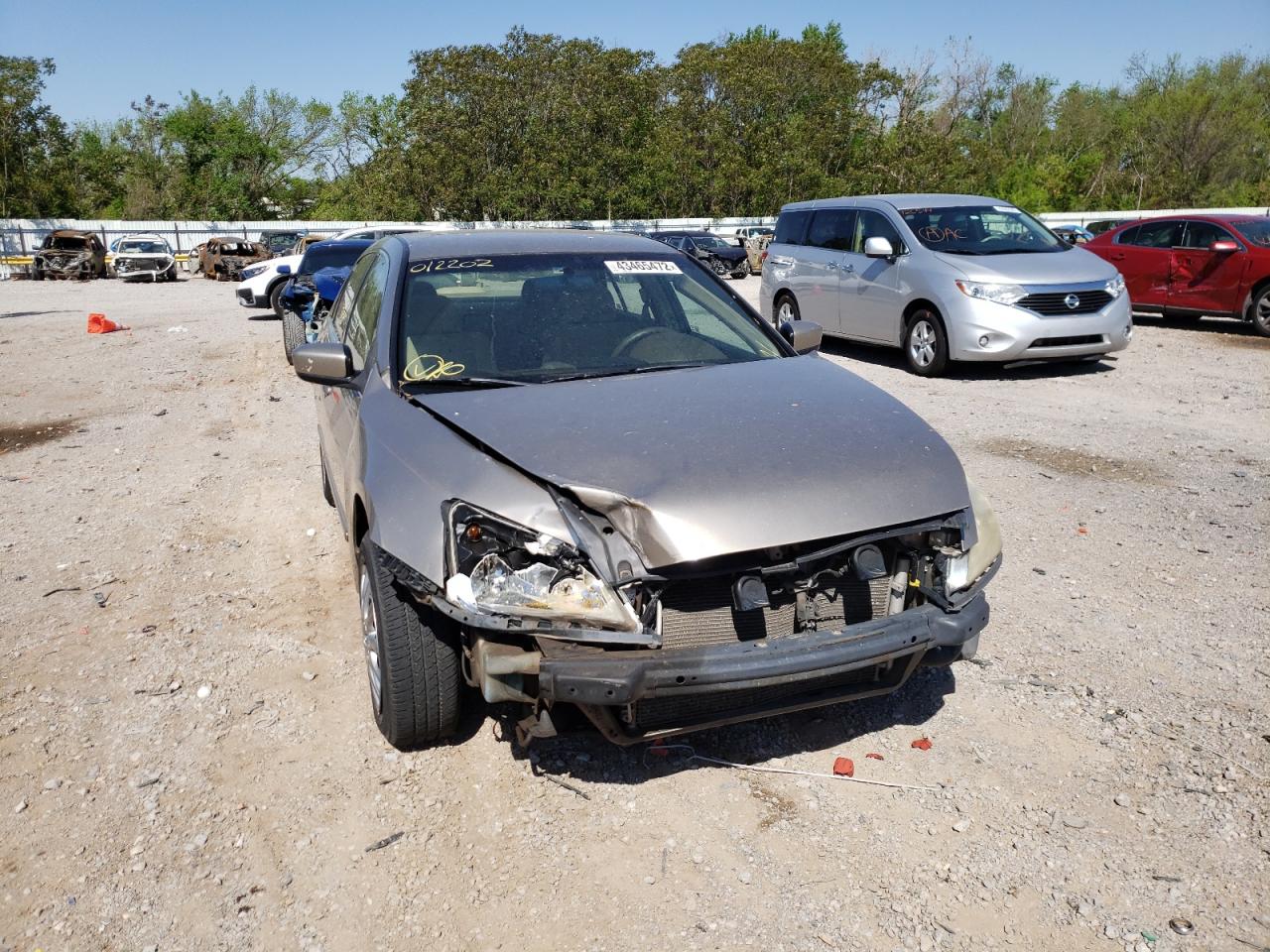 Photo 9 from auction – 2003 HONDA ACCORD LX with VIN JHMCM56323C012202
