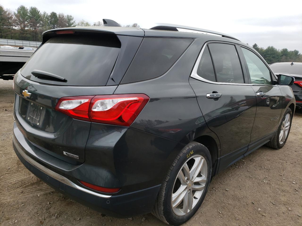 Photo 4 from auction – 2018 CHEVROLET EQUINOX PR with VIN 2GNAXMEV5J6268974