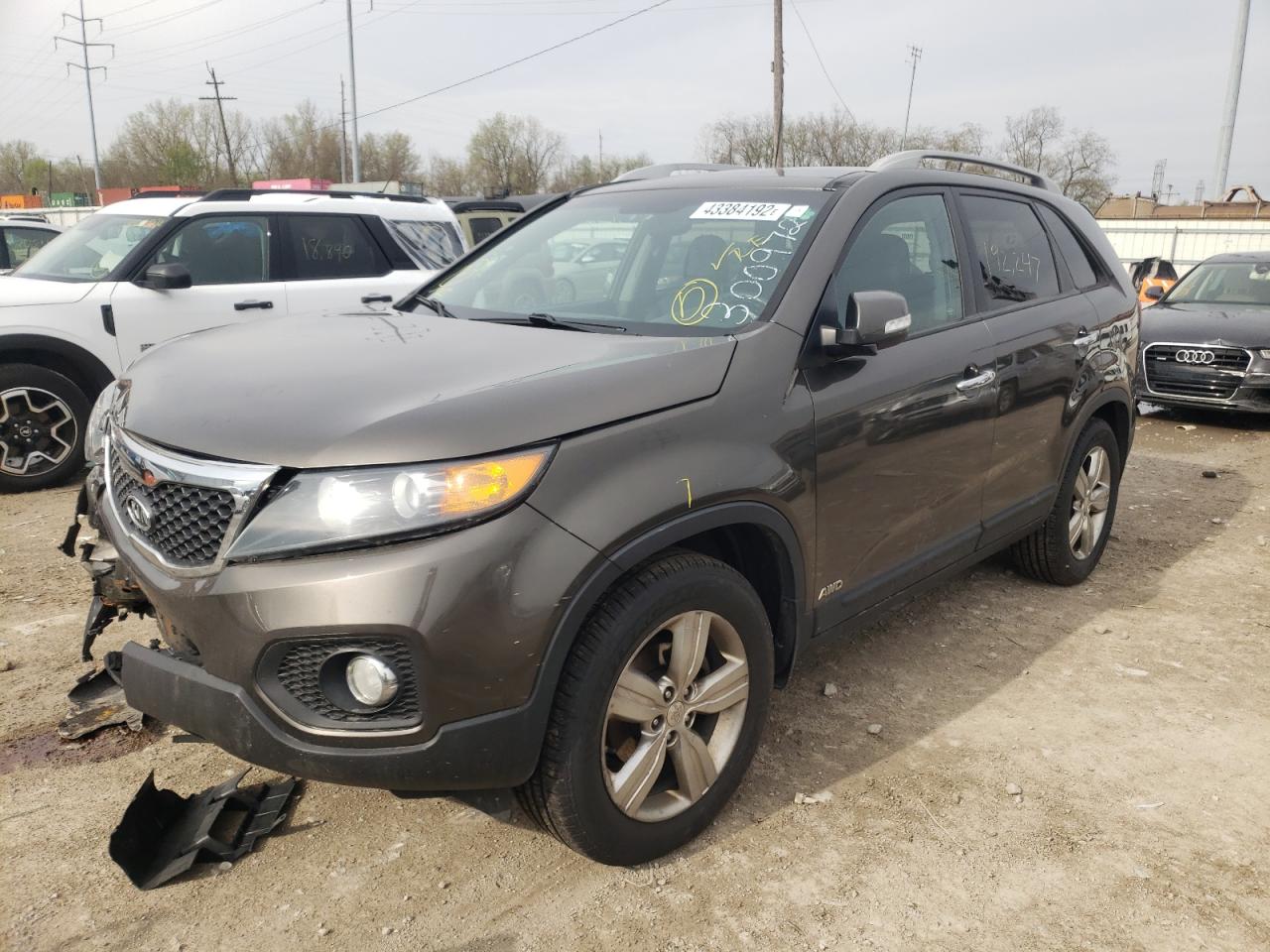Photo 2 from auction – 2012 KIA SORENTO with VIN 5XYKUDA2XCG300972
