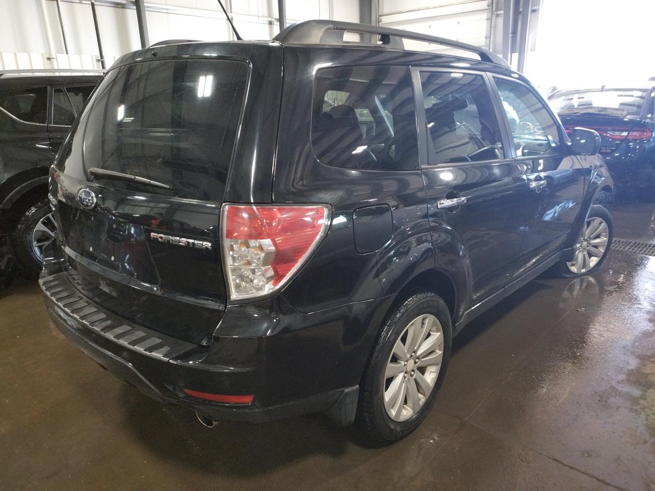 Photo 4 from auction – 2012 SUBARU FORESTER with VIN JF2SHBEC7CH410737