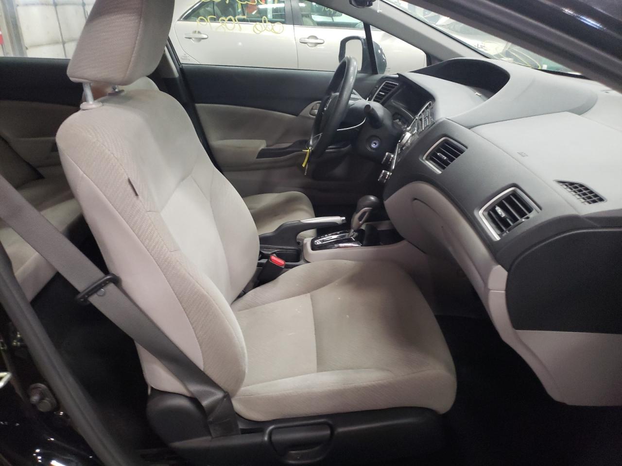 Photo 5 from auction – 2013 HONDA CIVIC with VIN 19XFB2F57DE098010