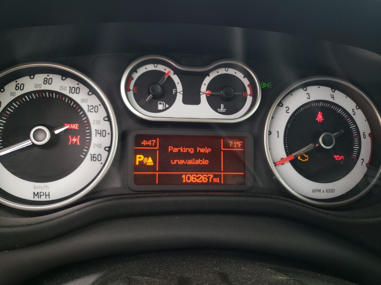 Photo 8 from auction – 2014 FIAT 500L TREKK with VIN ZFBCFADH5EZ015486