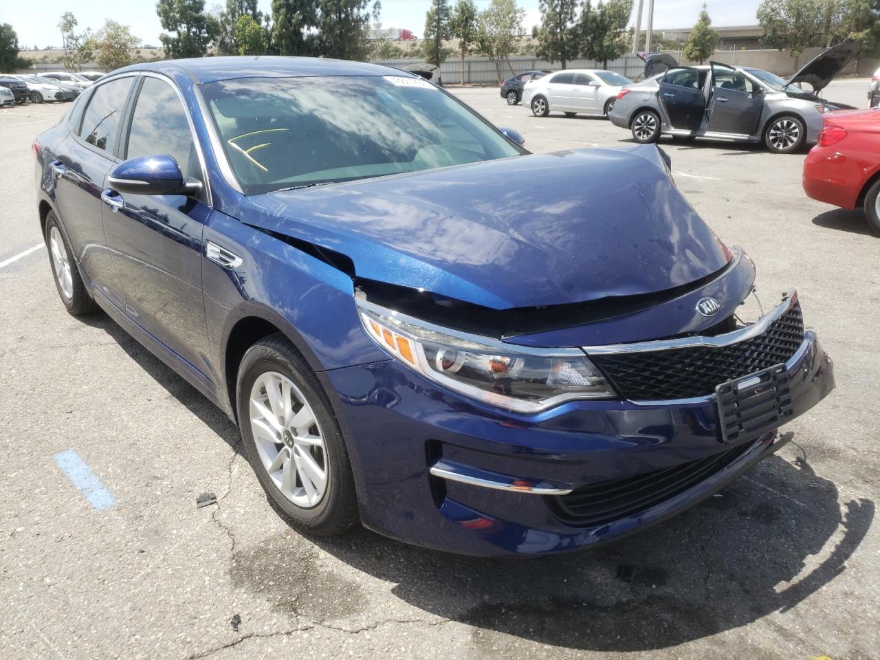 Photo 1 from auction – 2017 KIA OPTIMA LX with VIN 5XXGT4L36HG149607
