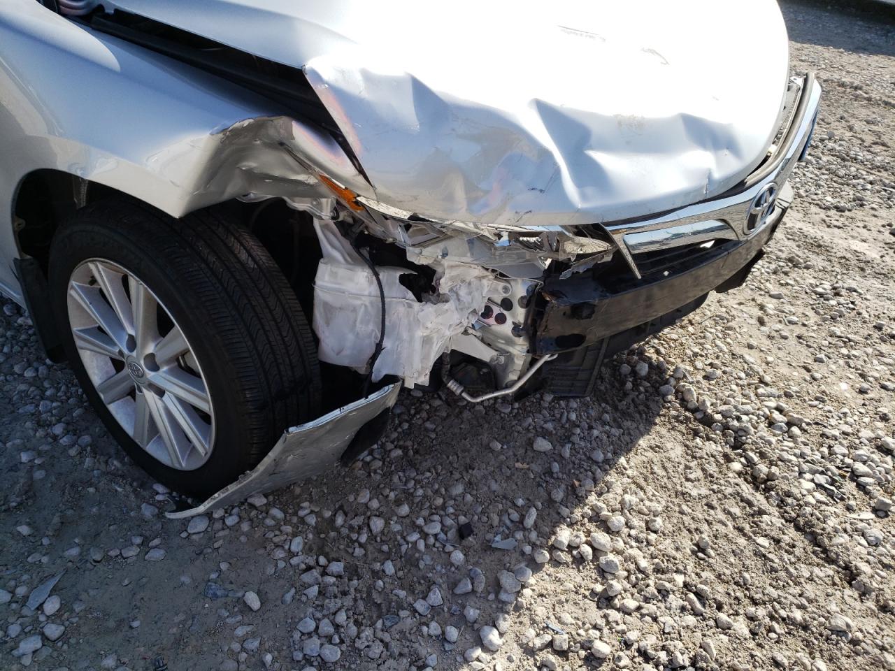 Photo 9 from auction – 2014 TOYOTA CAMRY SE with VIN 4T1BK1FK2EU548997