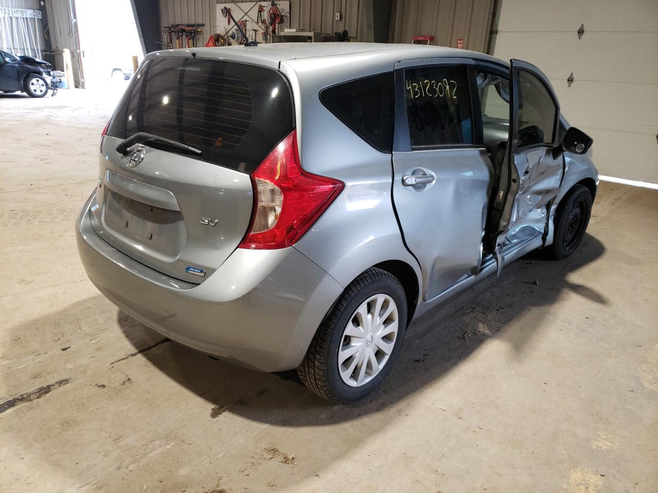 Photo 4 from auction – 2015 NISSAN VERSA NOTE with VIN 3N1CE2CPXFL403615