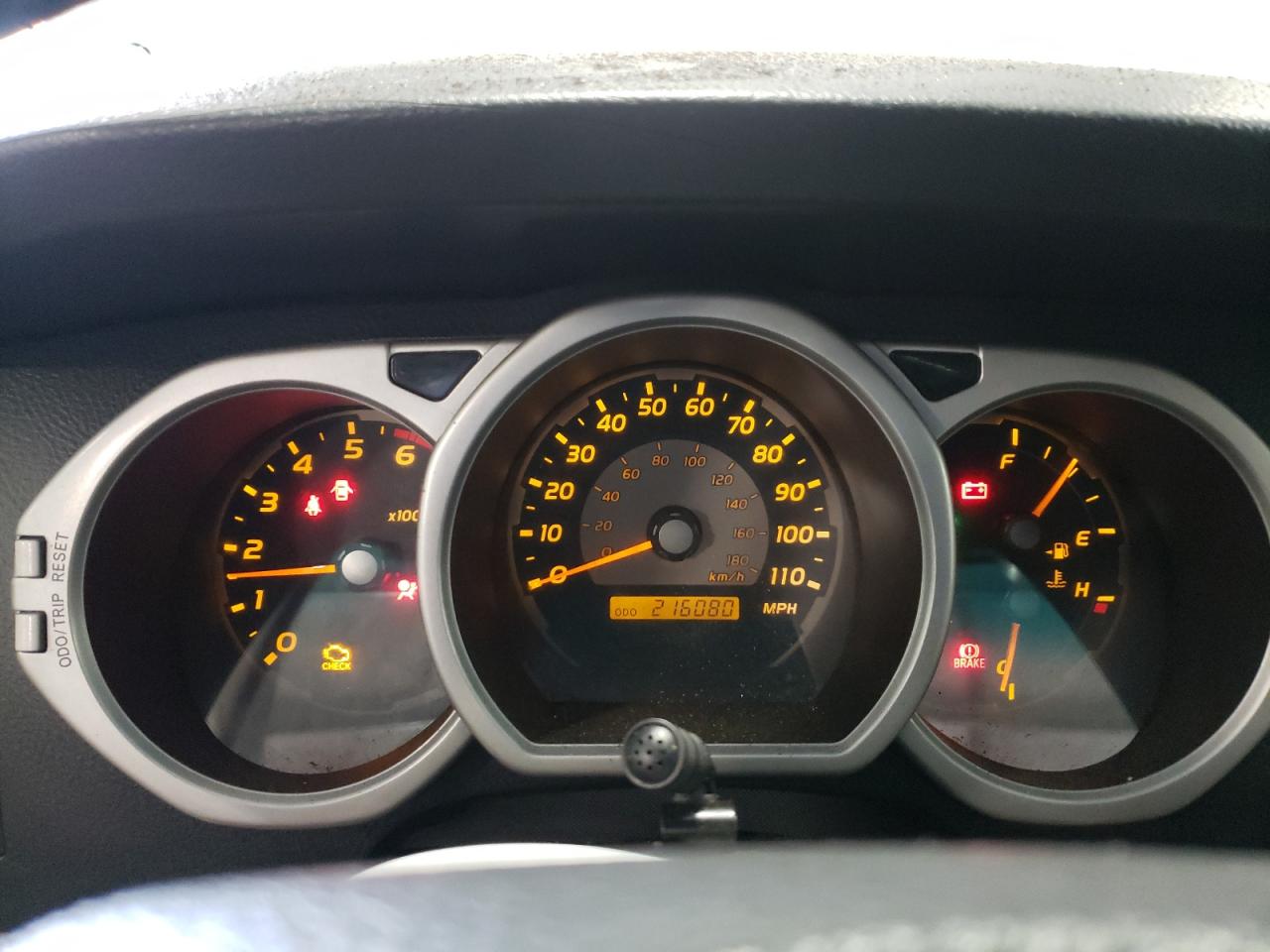 Photo 8 from auction – 2005 TOYOTA 4RUNNER SR with VIN JTEBT14R358020469