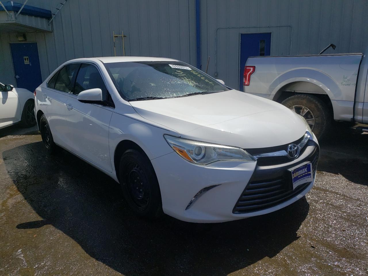 TOYOTA CAMRY LE 2016 with VIN 4T4BF1FK6GR522027 - Photo from auction