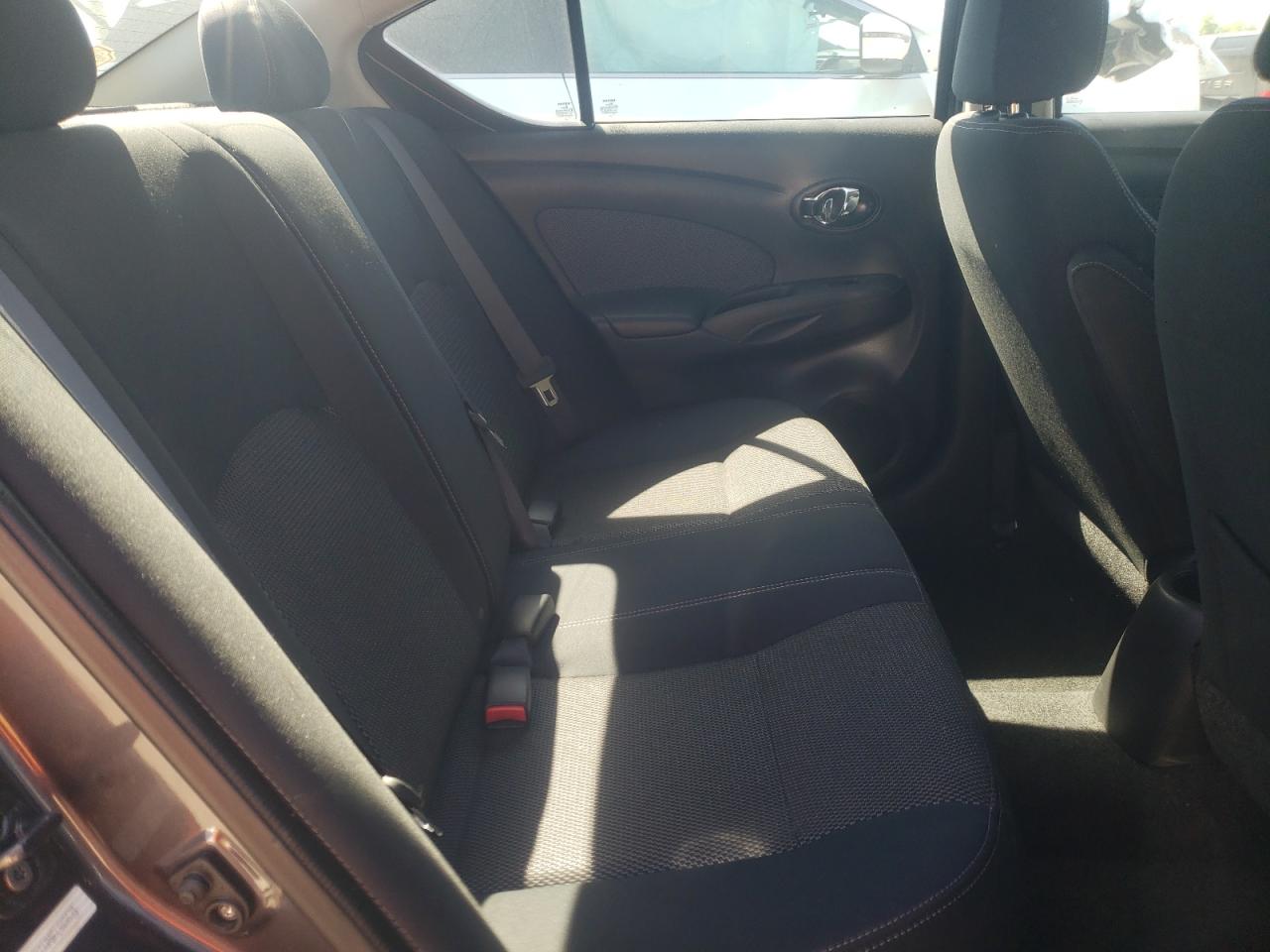 Photo 6 from auction – 2015 NISSAN VERSA S with VIN 3N1CN7AP6FL949523