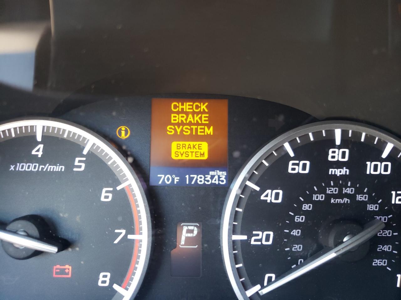 Photo 8 from auction – 2013 ACURA ILX HYBRID with VIN 19VDE3F75DE302379