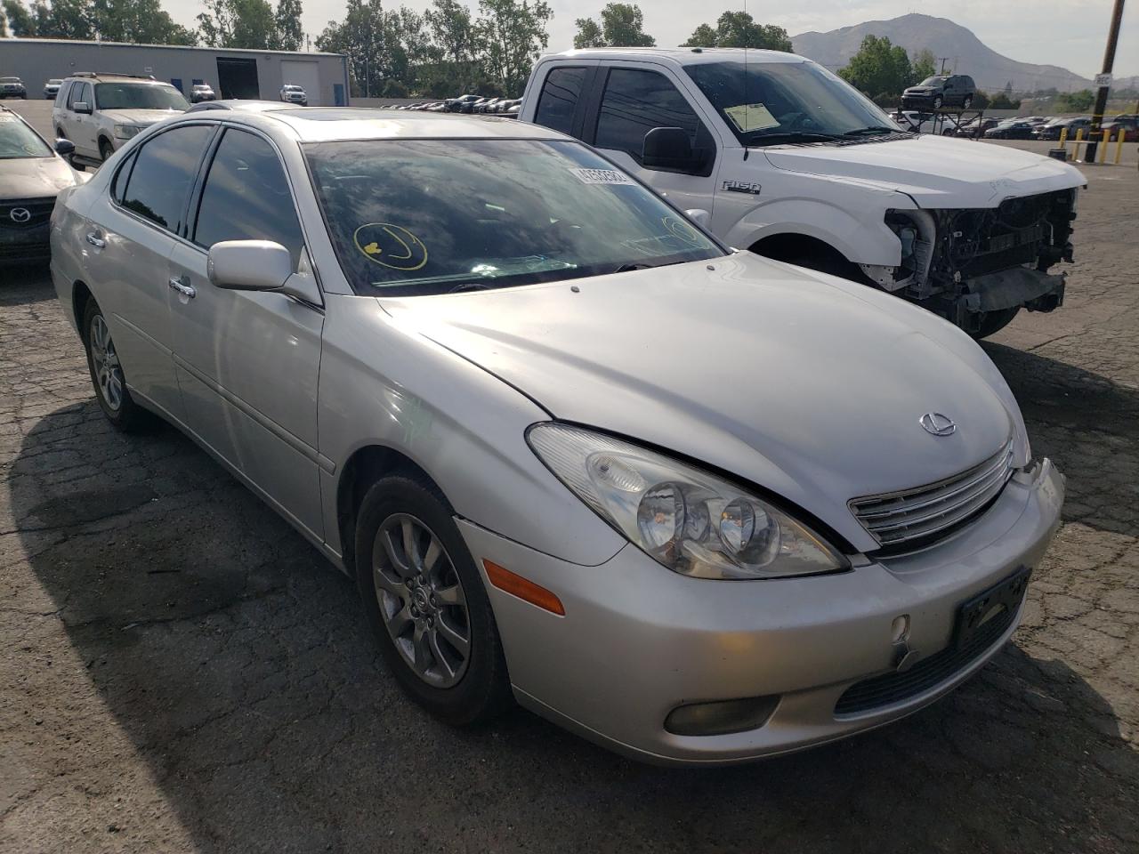 LEXUS ES 300 2003 with VIN JTHBF30G230110623 - Photo from auction