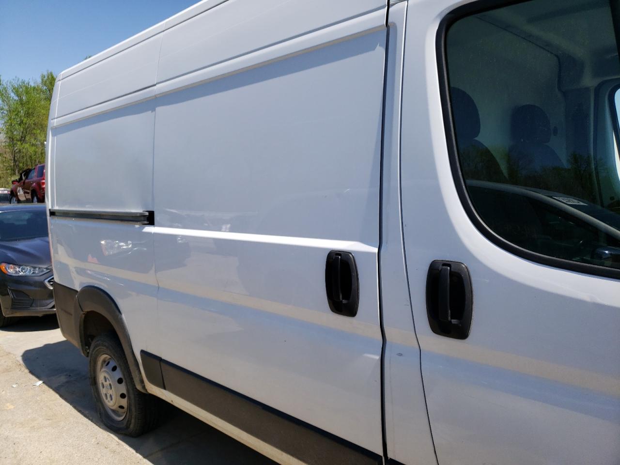 Photo 6 from auction – 2019 RAM PROMASTER with VIN 3C6TRVCG9KE539923