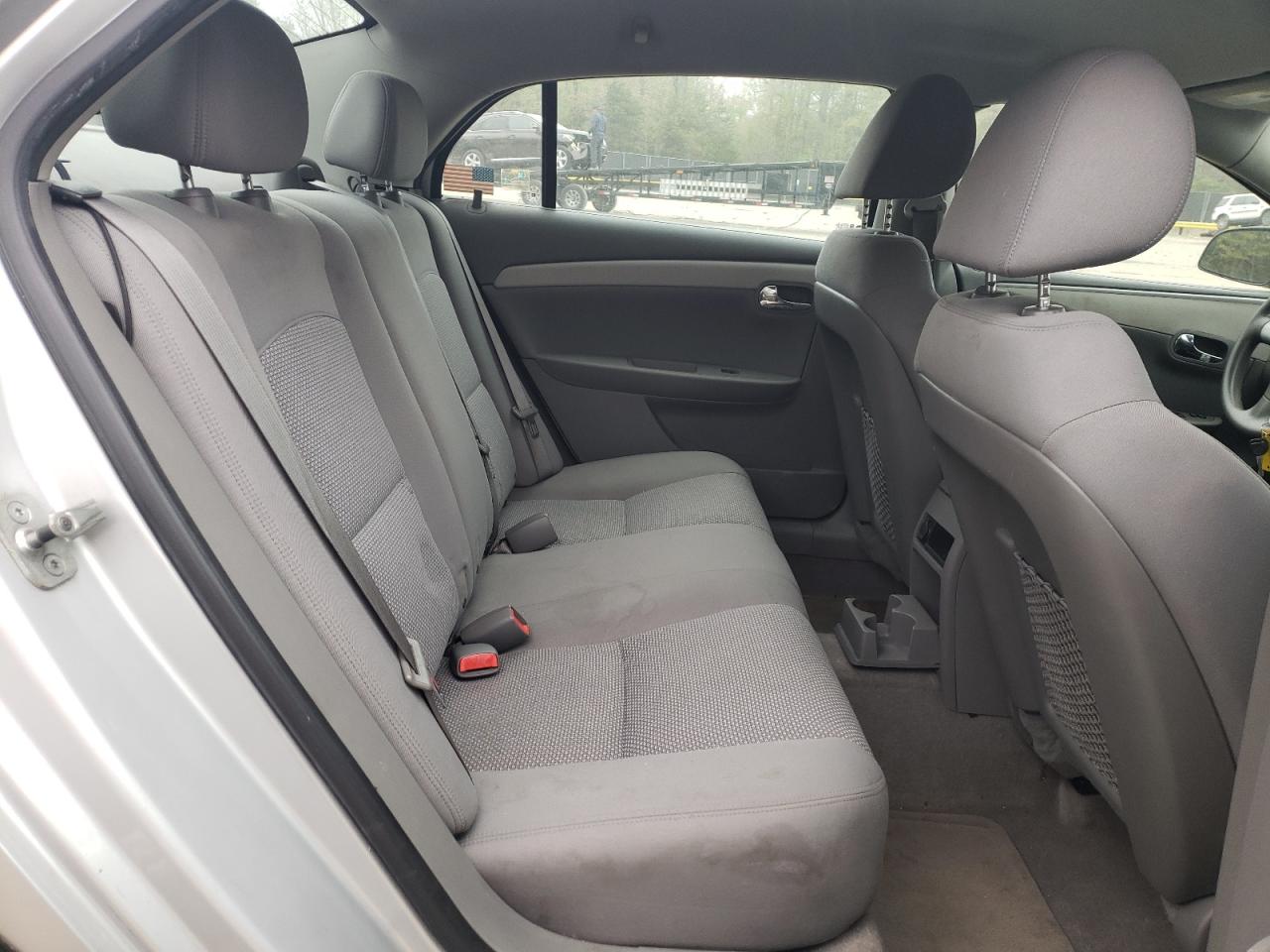 Photo 6 from auction – 2010 CHEVROLET MALIBU LS with VIN 1G1ZB5EB4AF103812