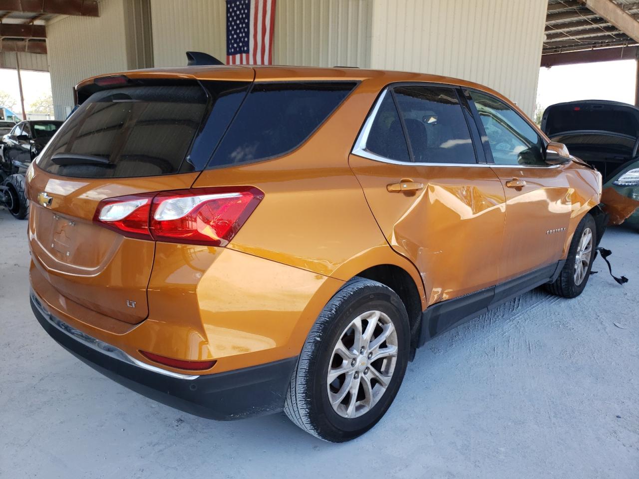 Photo 4 from auction – 2018 CHEVROLET EQUINOX LT with VIN 2GNAXJEVXJ6158260