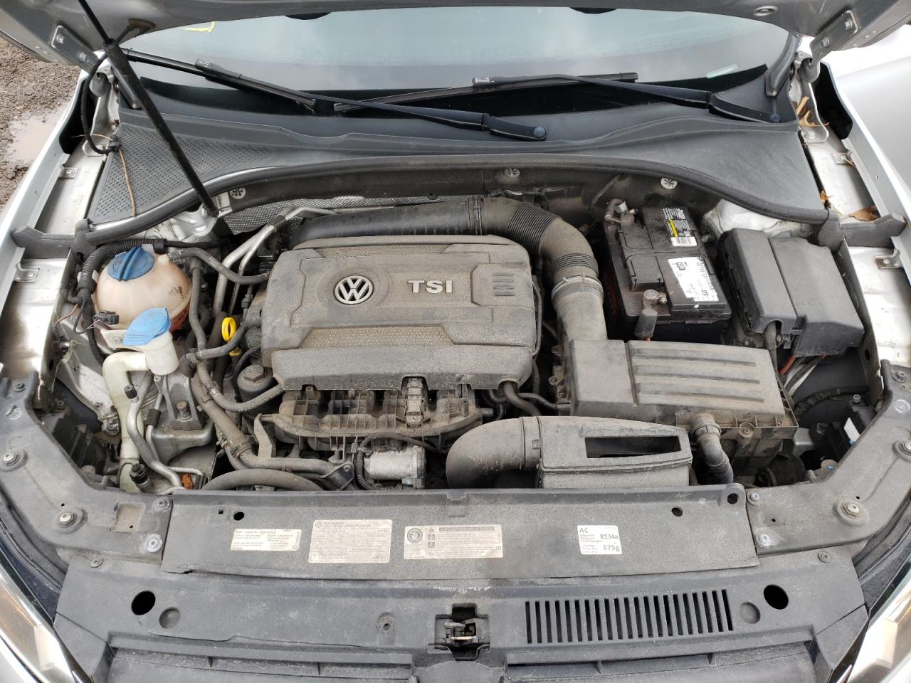Photo 7 from auction – 2014 VOLKSWAGEN PASSAT S with VIN 1VWAT7A35EC053597