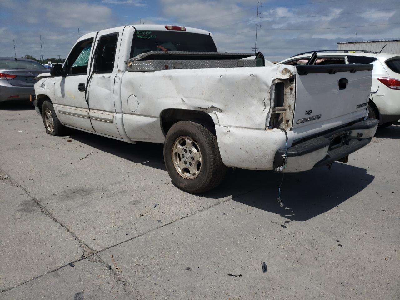 Photo 3 from auction – 2004 CHEVROLET SILVERADO with VIN 2GCEC19VX41169258