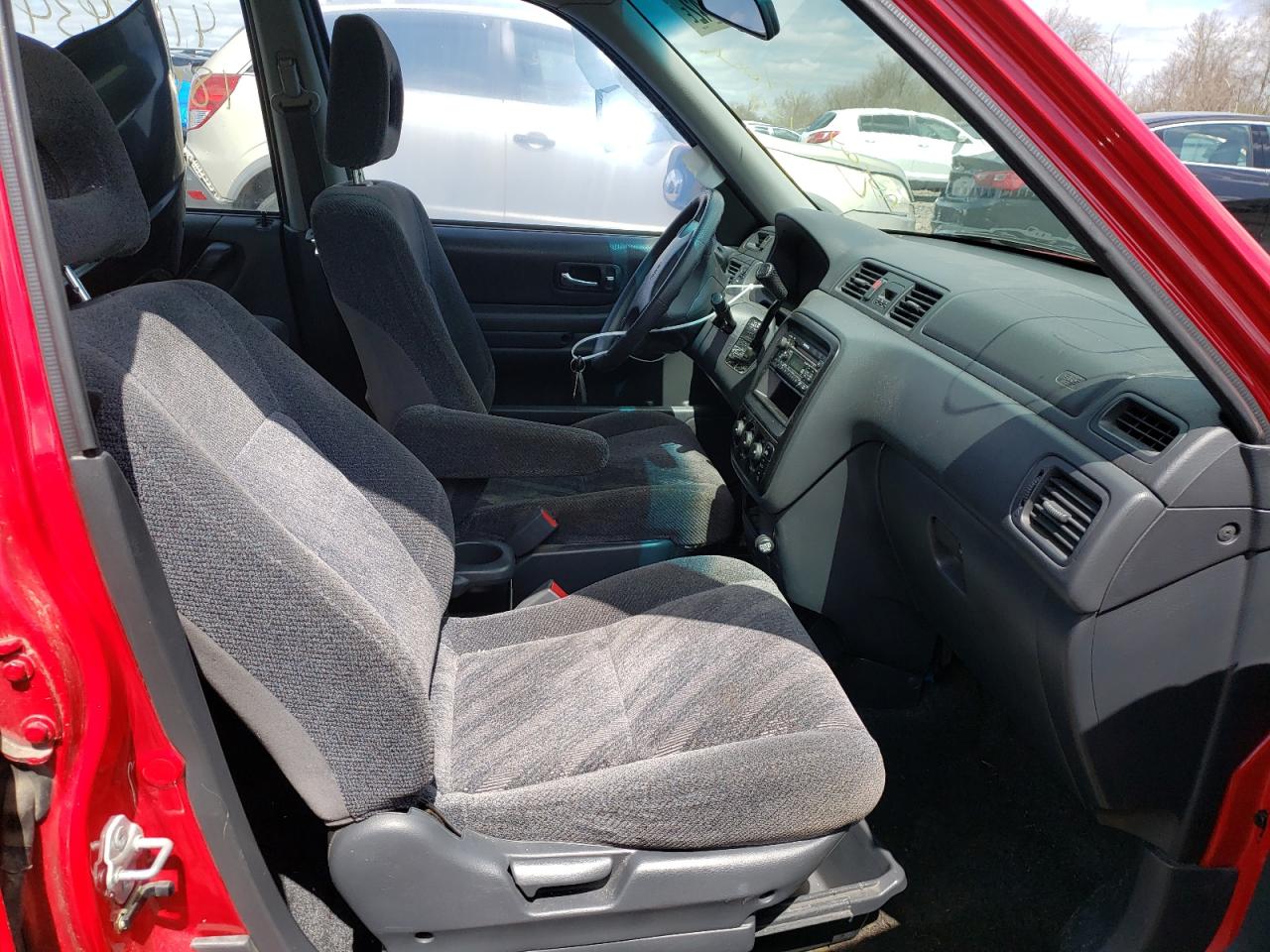 Photo 5 from auction – 2001 HONDA CR-V EX with VIN JHLRD18681C001863
