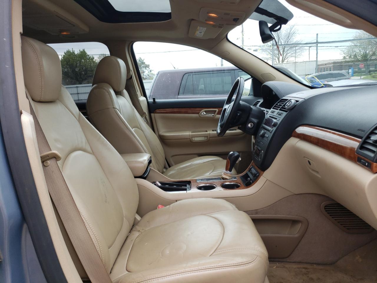 Photo 5 from auction – 2008 SATURN OUTLOOK XR with VIN 5GZER237X8J179846