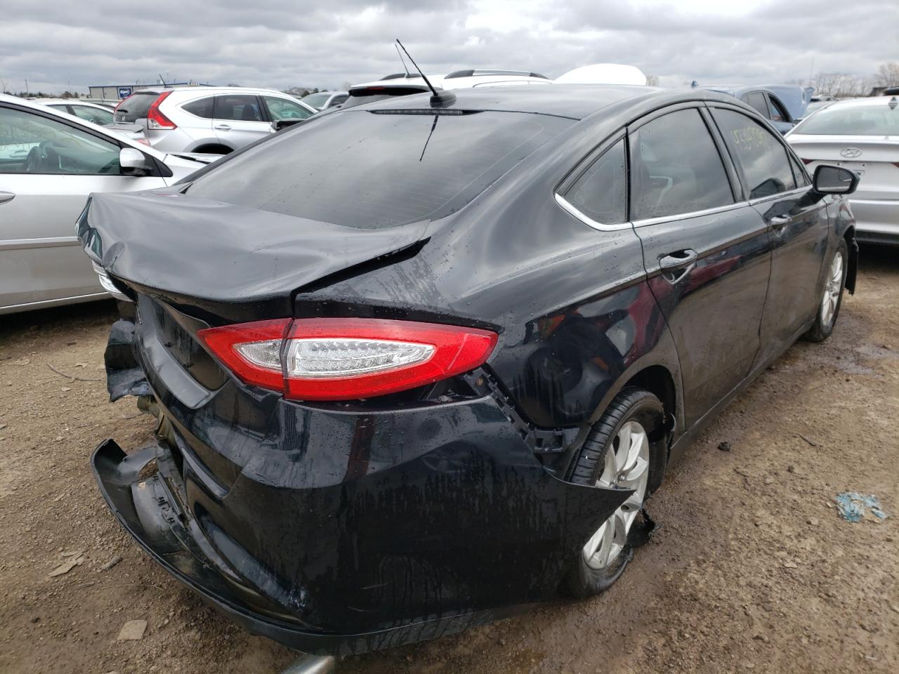 Photo 4 from auction – 2016 FORD FUSION S with VIN 3FA6P0G79GR255805