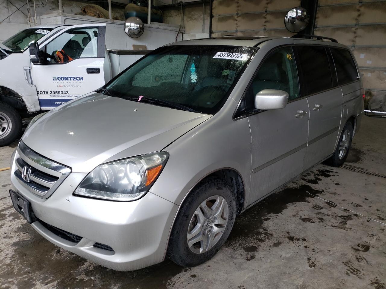 Photo 2 from auction – 2005 HONDA ODYSSEY EX with VIN 5FNRL38615B416138