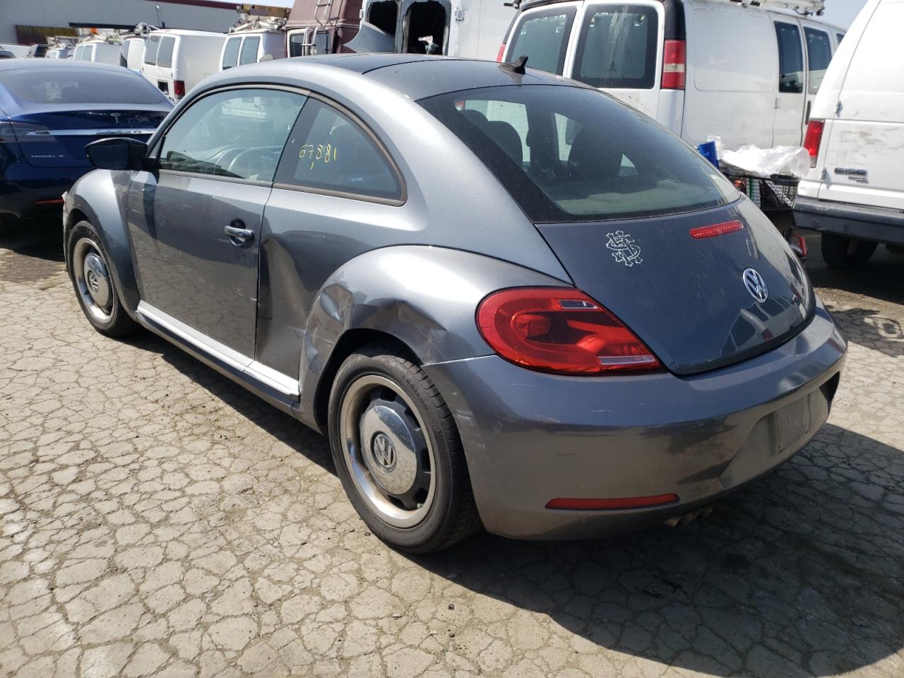 Photo 3 from auction – 2012 VOLKSWAGEN BEETLE with VIN 3VWJP7AT7CM633255