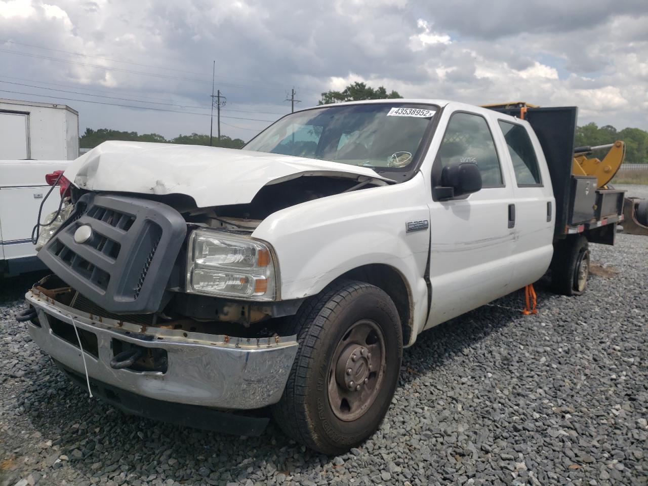 Photo 2 from auction – 2005 FORD F250 SUPER with VIN 1FTSW20585EA14026