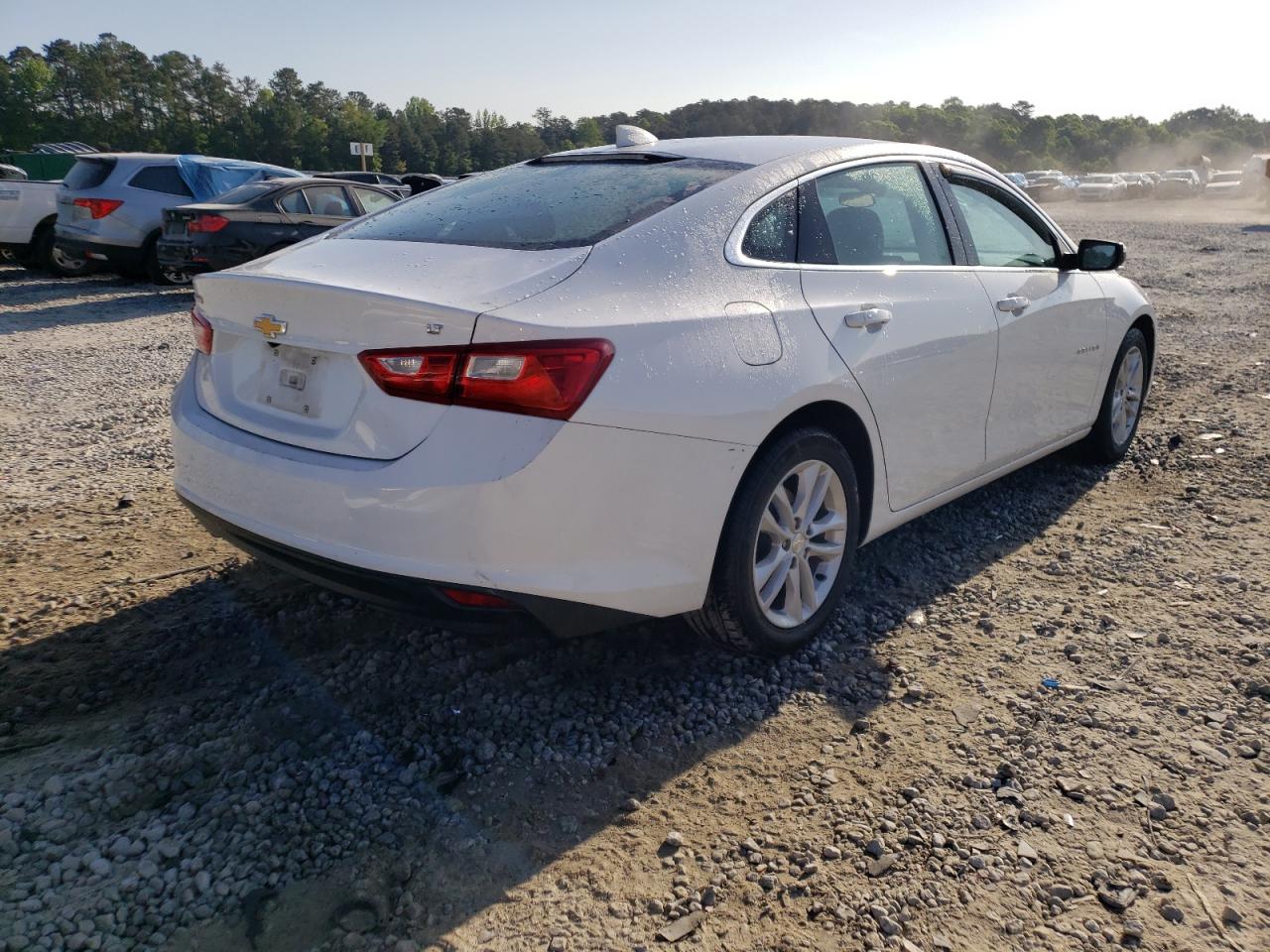 Photo 4 from auction – 2018 CHEVROLET MALIBU LT with VIN 1G1ZD5ST0JF237482