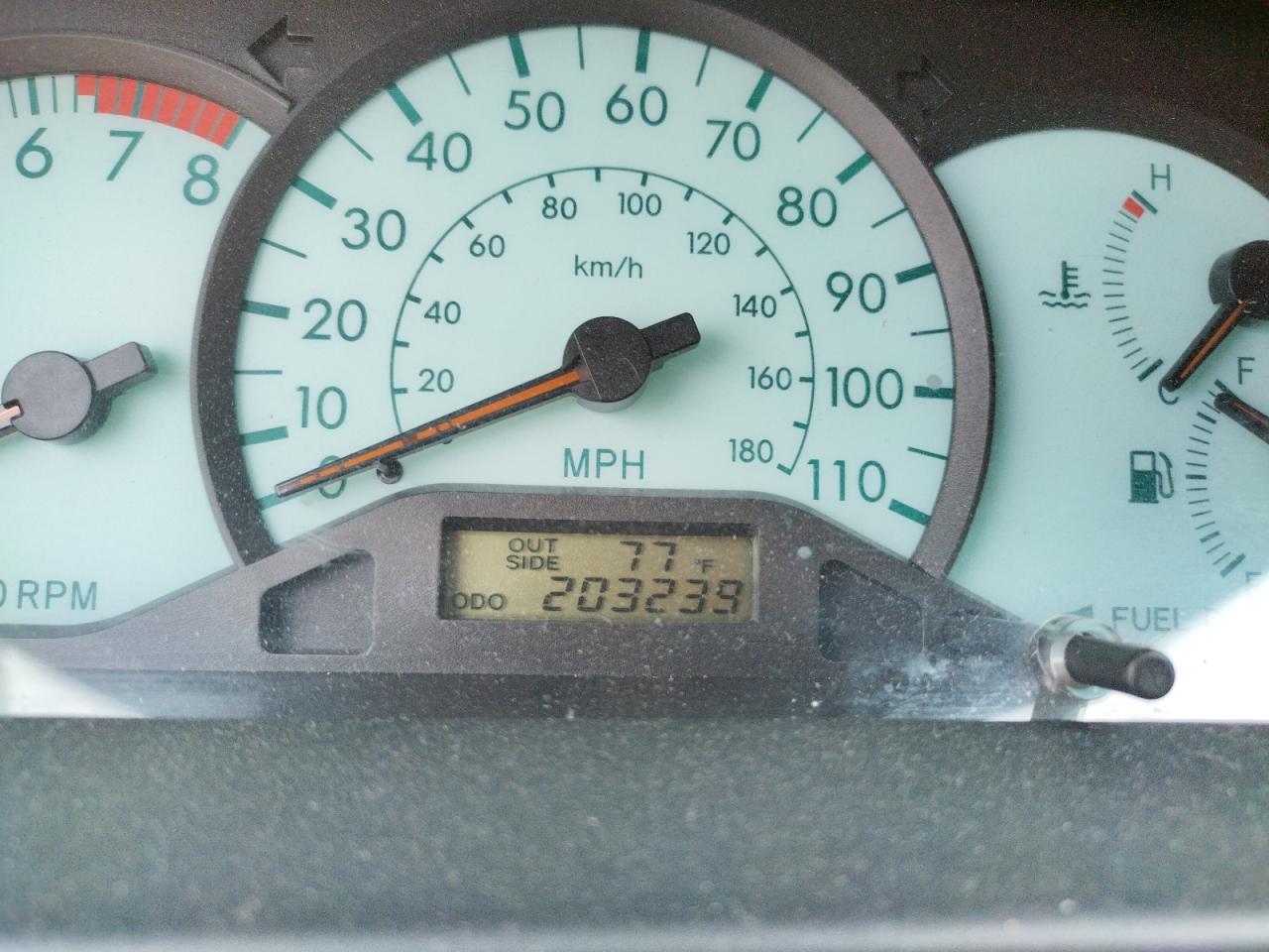 Photo 8 from auction – 2004 TOYOTA COROLLA CE with VIN 1NXBR32E94Z248525