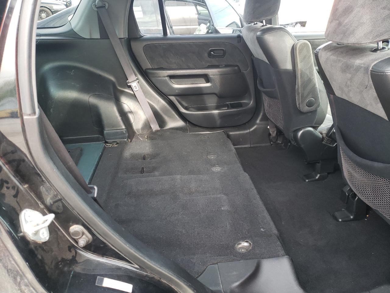 Photo 6 from auction – 2004 HONDA CR-V EX with VIN JHLRD78824C035287