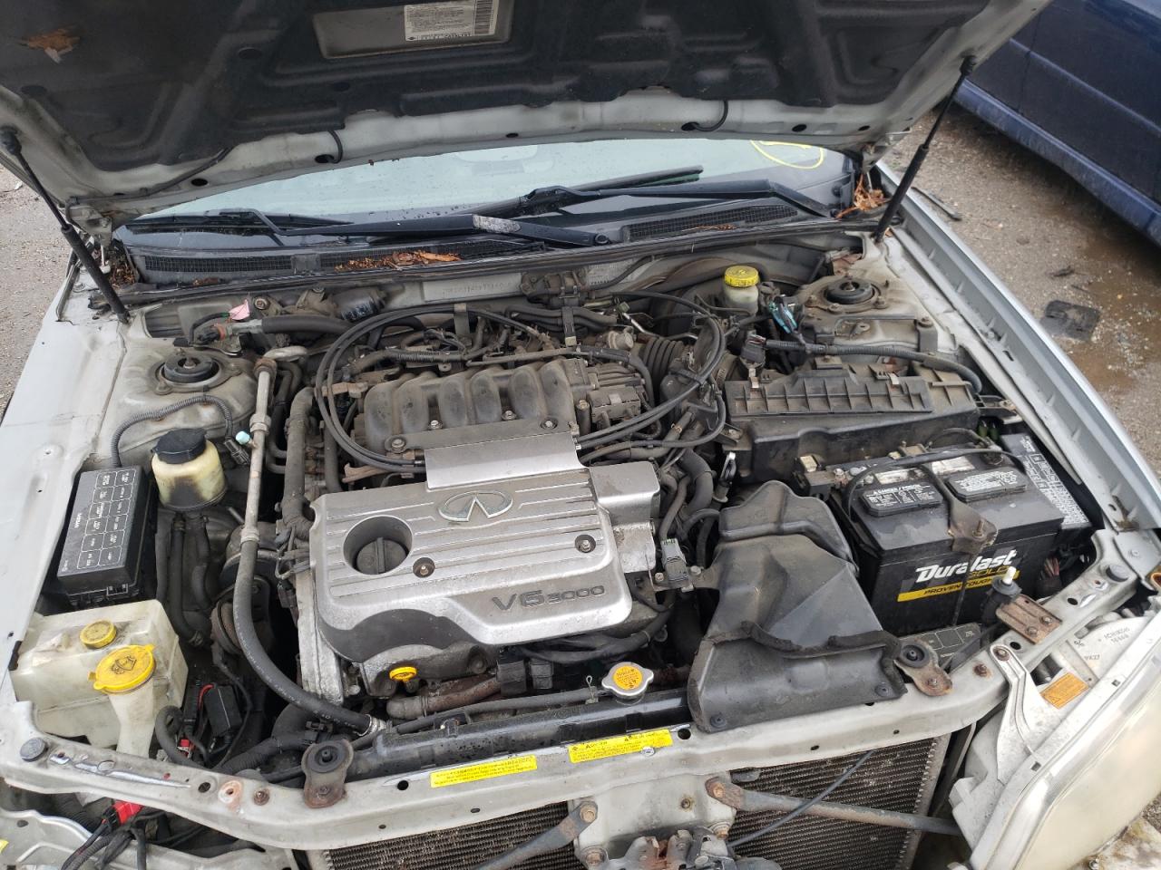 Photo 7 from auction – 2000 INFINITI I30 with VIN JNKCA31AXYT116009
