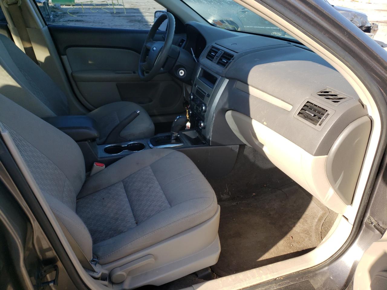 Photo 5 from auction – 2011 FORD FUSION SE with VIN 3FAHP0HA1BR334932