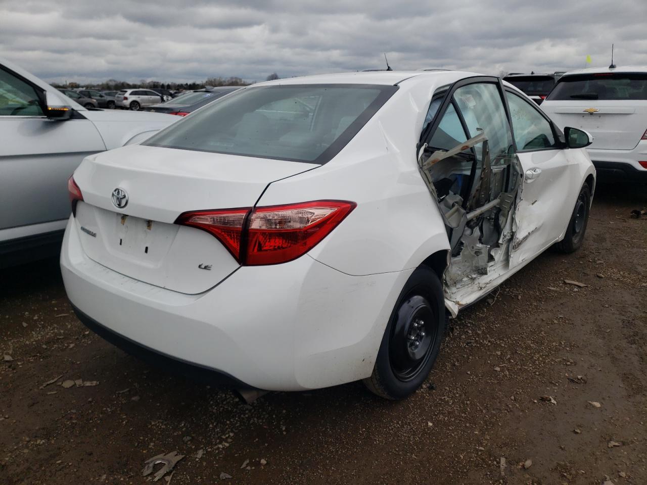 Photo 4 from auction – 2019 TOYOTA COROLLA L with VIN 2T1BURHE4KC212054