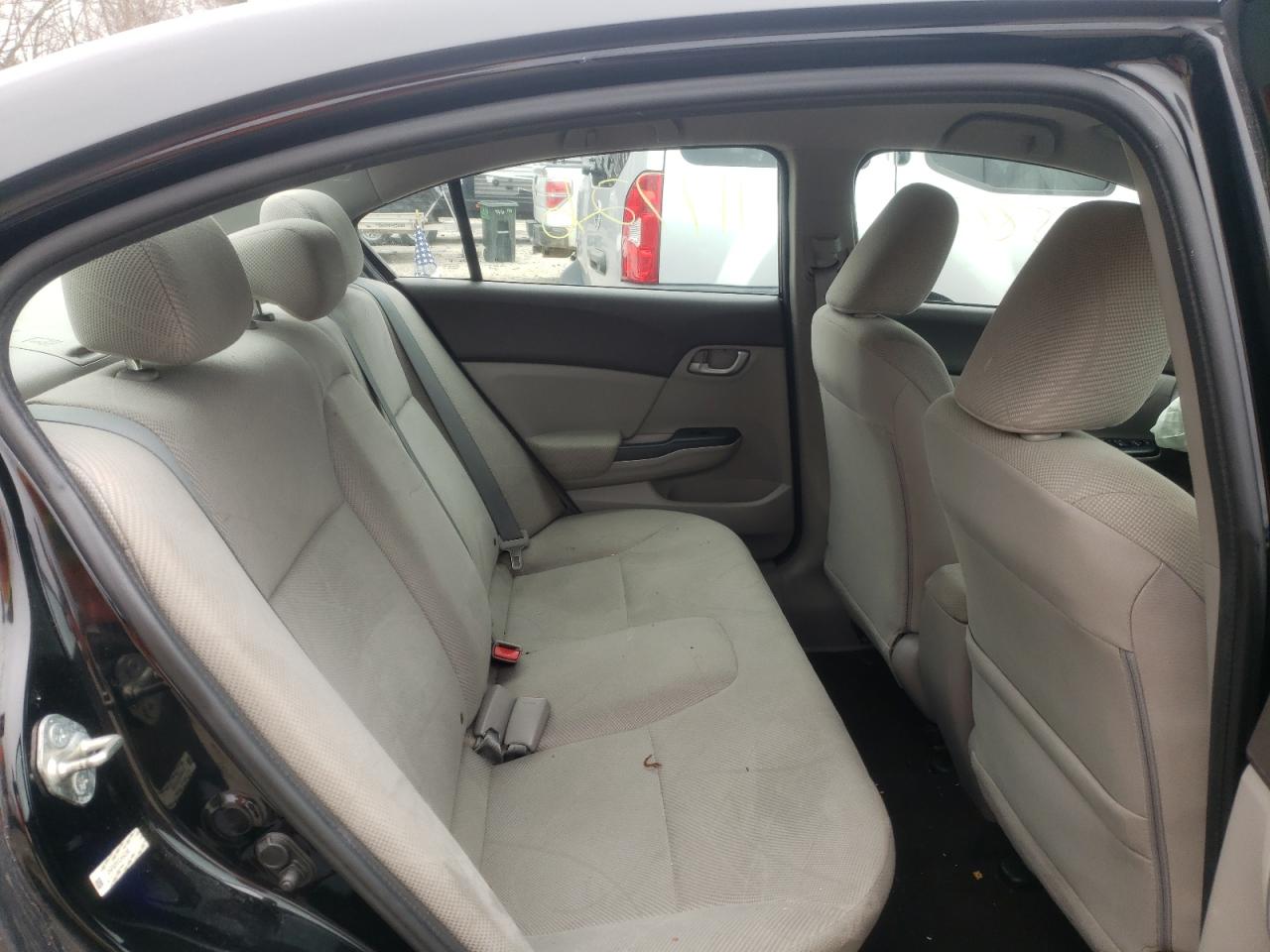 Photo 6 from auction – 2012 HONDA CIVIC LX with VIN 2HGFB2F51CH592366