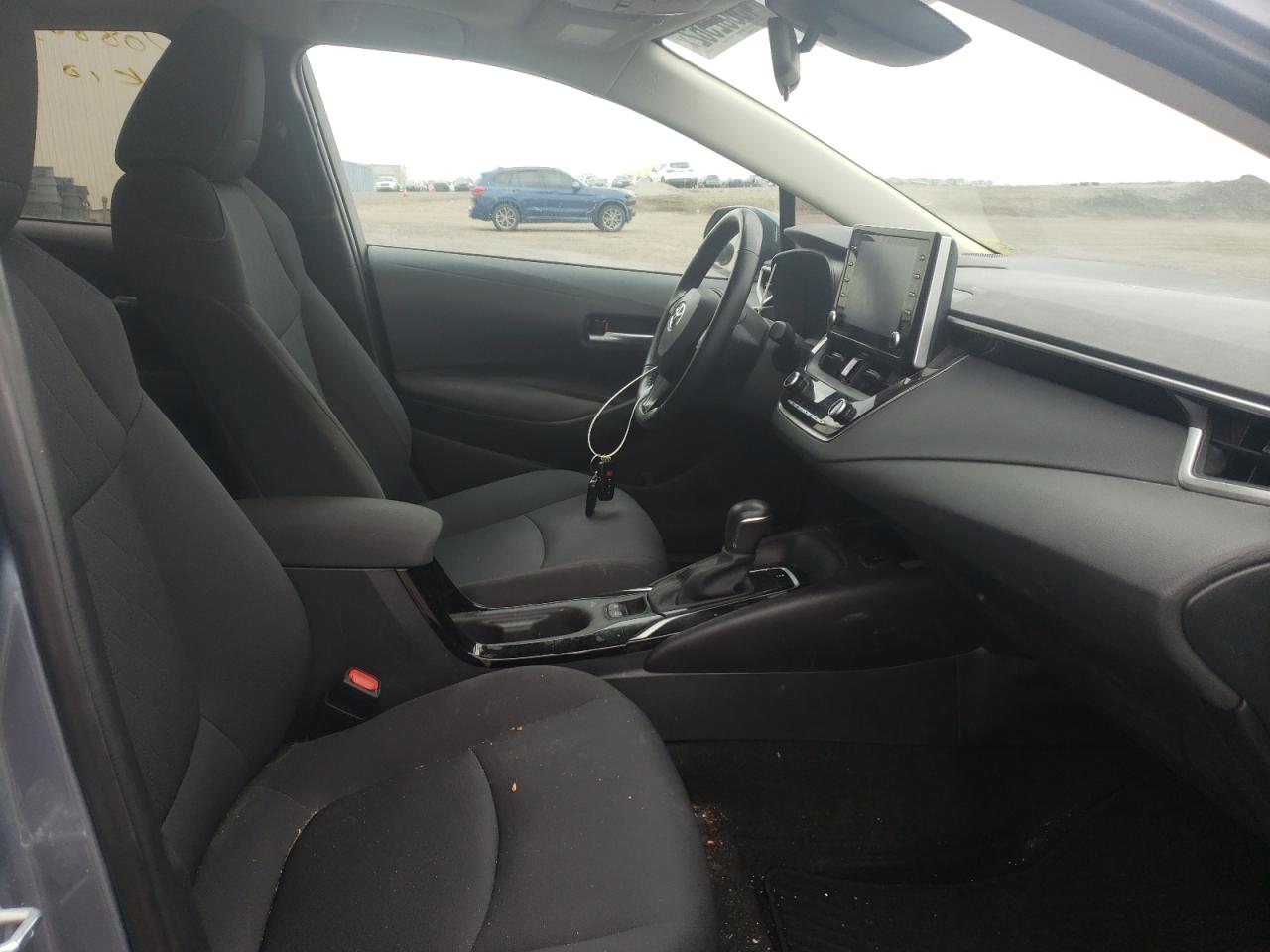 Photo 5 from auction – 2020 TOYOTA COROLLA LE with VIN 5YFBPRBE1LP131739