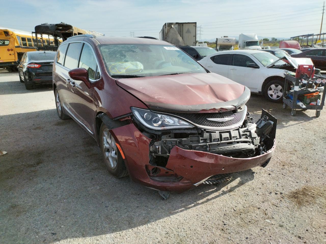 CHRYSLER PACIFICA T 2019 with VIN 2C4RC1BG2KR703509 - Photo from auction