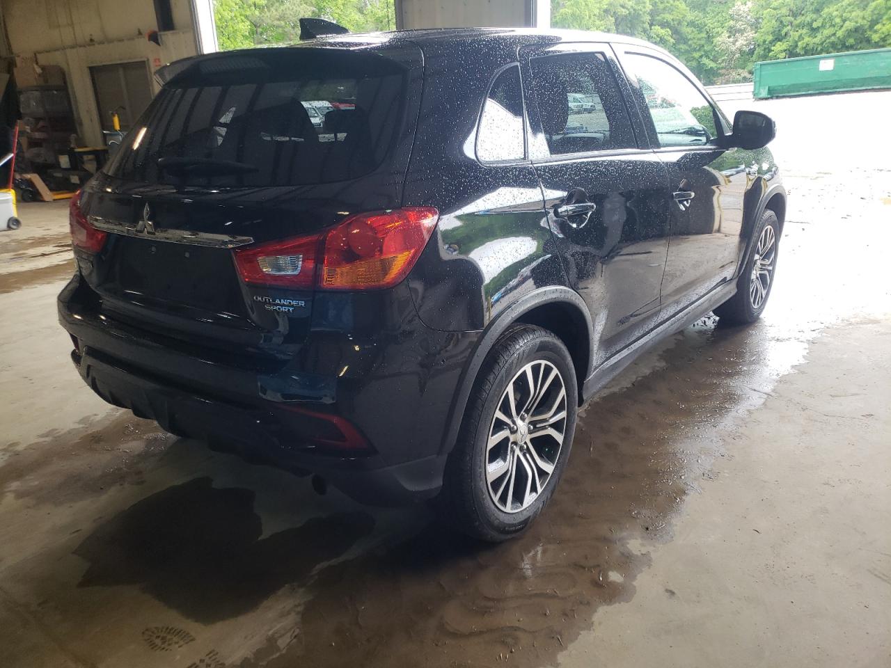 Photo 4 from auction – 2019 MITSUBISHI OUTLANDER with VIN JA4AP3AU6KU033920