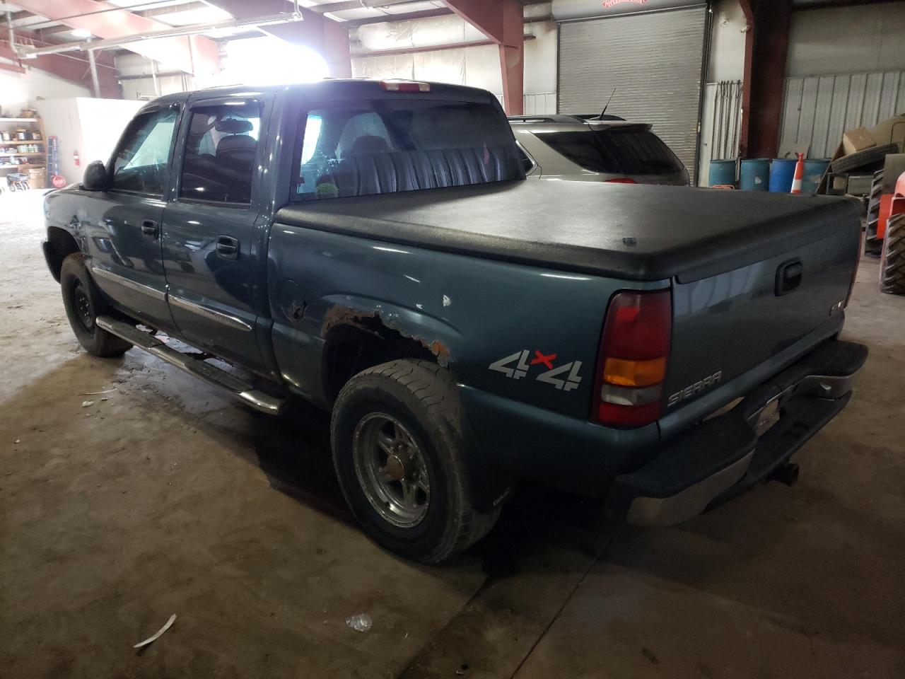 Photo 3 from auction – 2006 GMC NEW SIERRA with VIN 2GTEK13V261195853