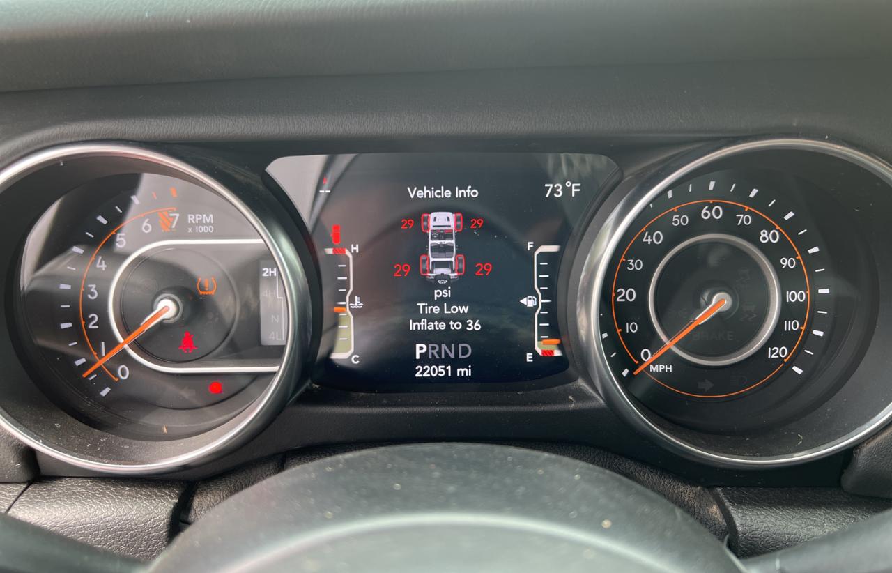 Photo 8 from auction – 2020 JEEP GLADIATOR with VIN 1C6HJTFG2LL170358