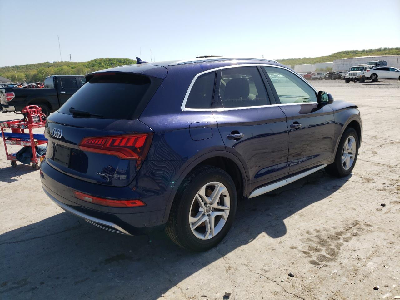Photo 4 from auction – 2019 AUDI Q5 PREMIUM with VIN WA1ANAFY8K2114323