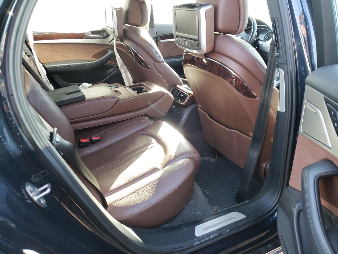 Photo 6 from auction – 2013 AUDI A8 QUATTRO with VIN WAUA2AFDXDN018378
