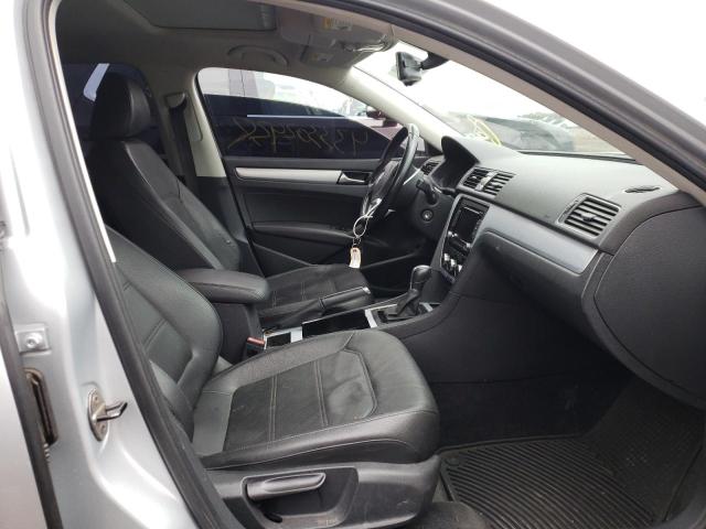 Photo 5 from auction – 2012 VOLKSWAGEN PASSAT SE with VIN 1VWBH7A37CC030387