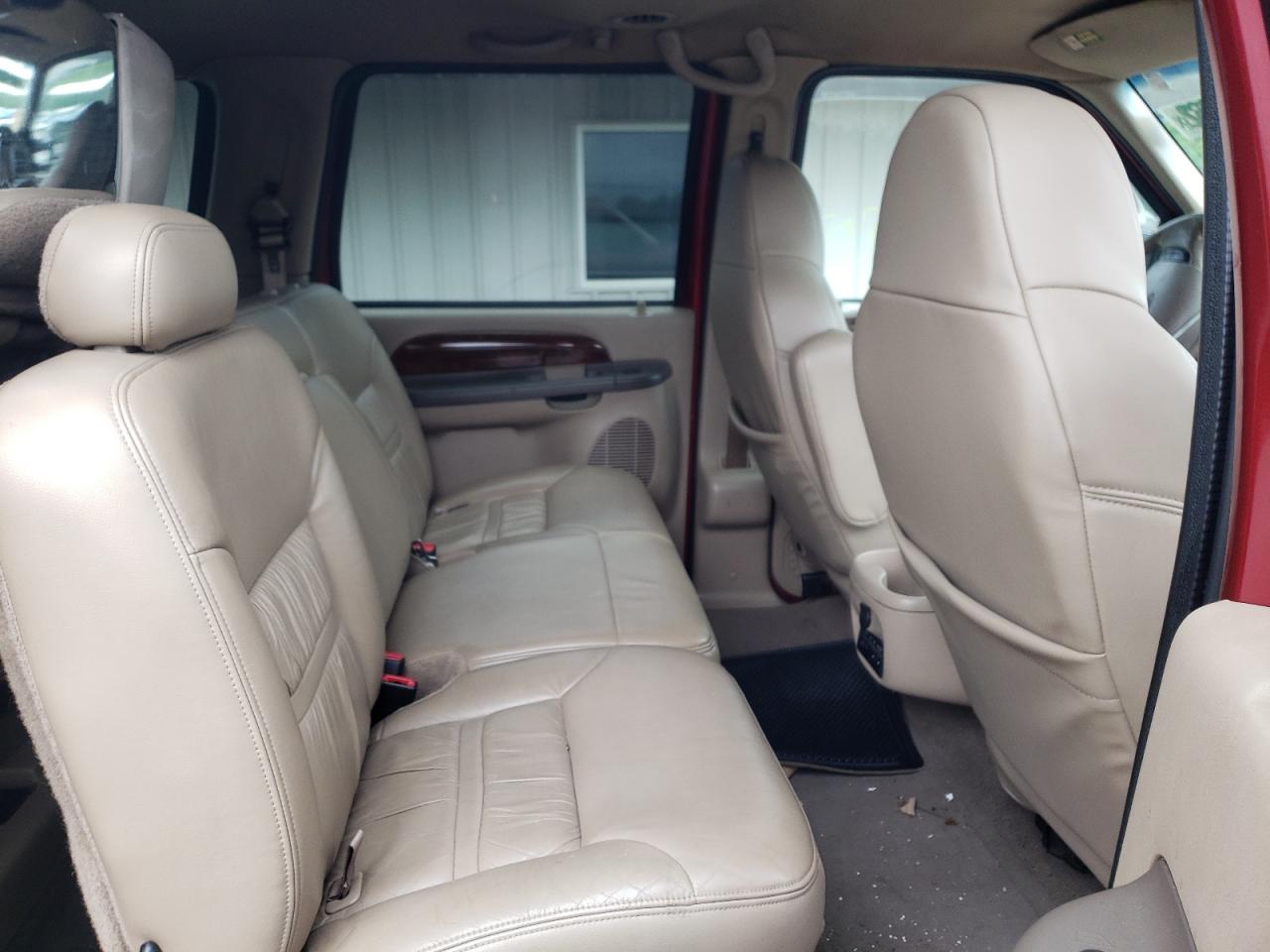 Photo 6 from auction – 2000 FORD EXCURSION with VIN 1FMNU42S4YED79014