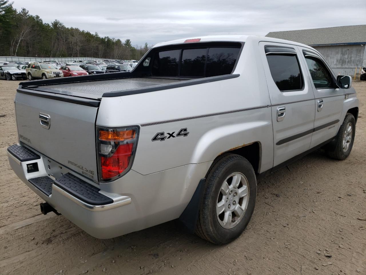 Photo 4 from auction – 2006 HONDA RIDGELINE with VIN 2HJYK16546H550100