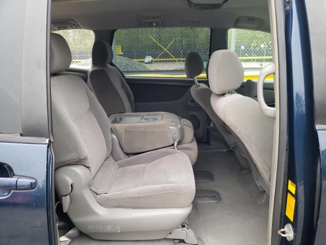 Photo 6 from auction – 2004 TOYOTA SIENNA CE with VIN 5TDZA23C04S030656