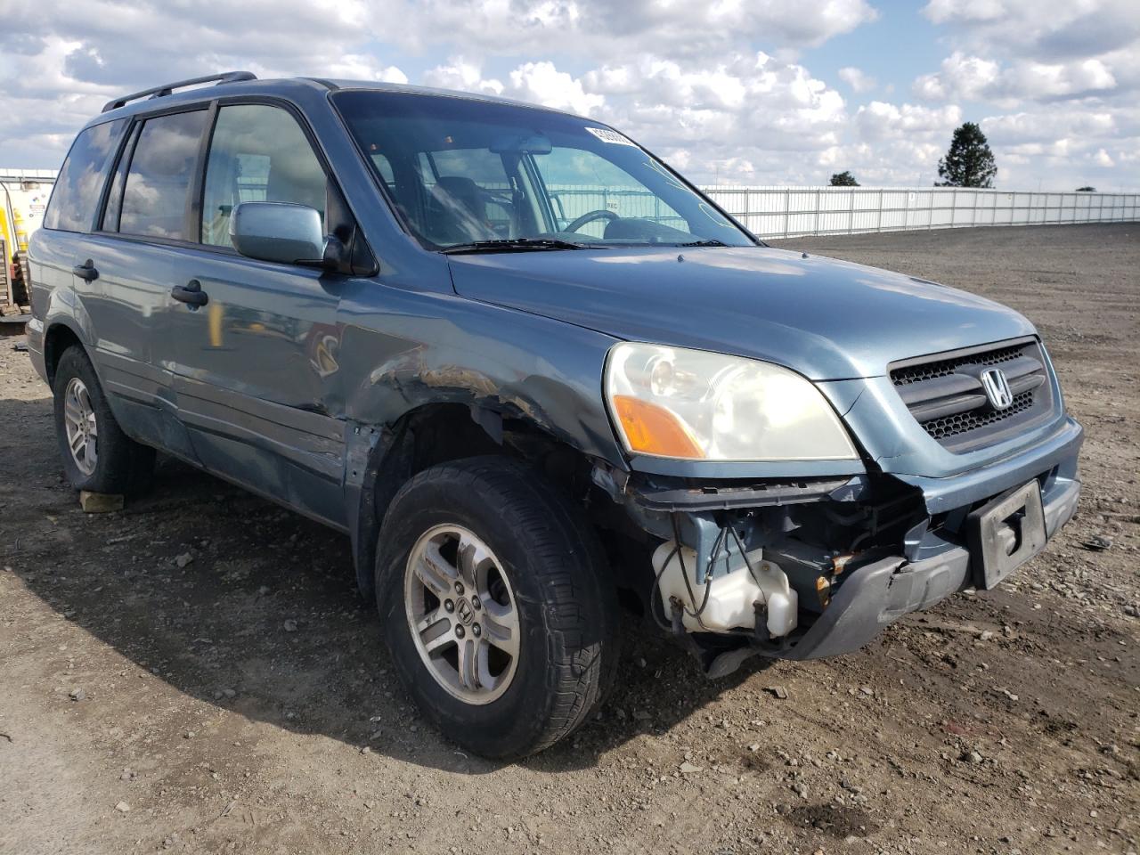 HONDA PILOT EX 2005 with VIN 2HKYF18455H549816 - Photo from auction