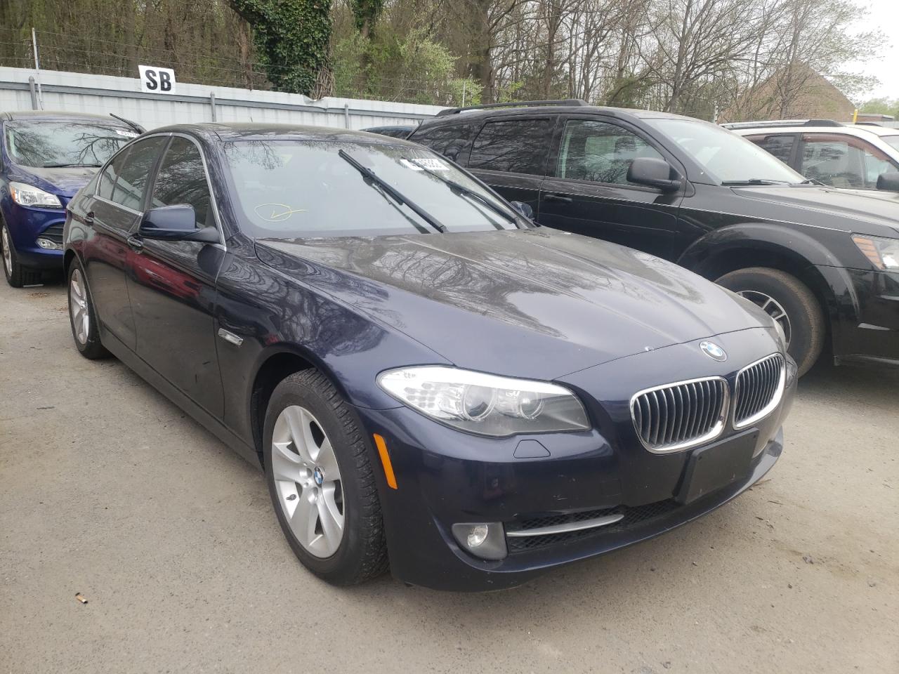 BMW 528 I 2013 with VIN WBAXG5C54DDY34993 - Photo from auction