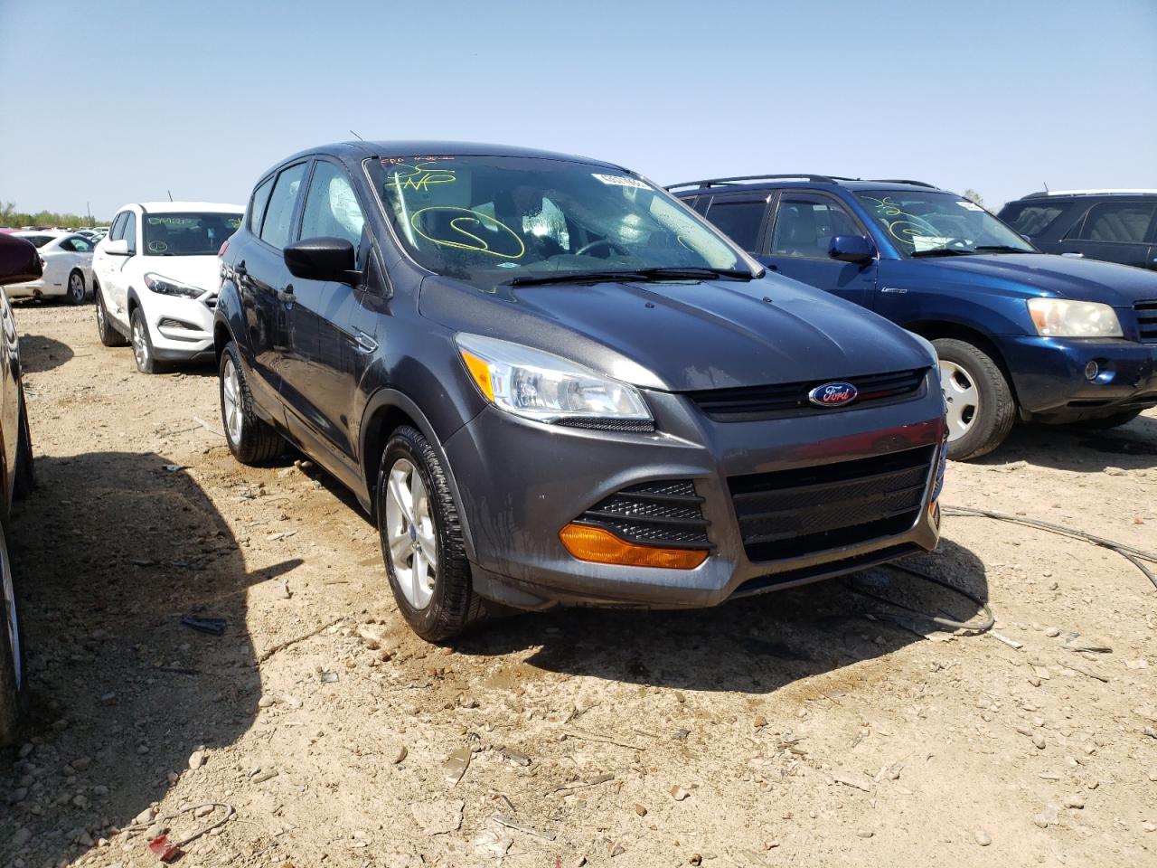 FORD ESCAPE S 2015 with VIN 1FMCU0F75FUA91267 - Photo from auction